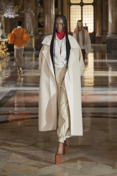 Look 45
